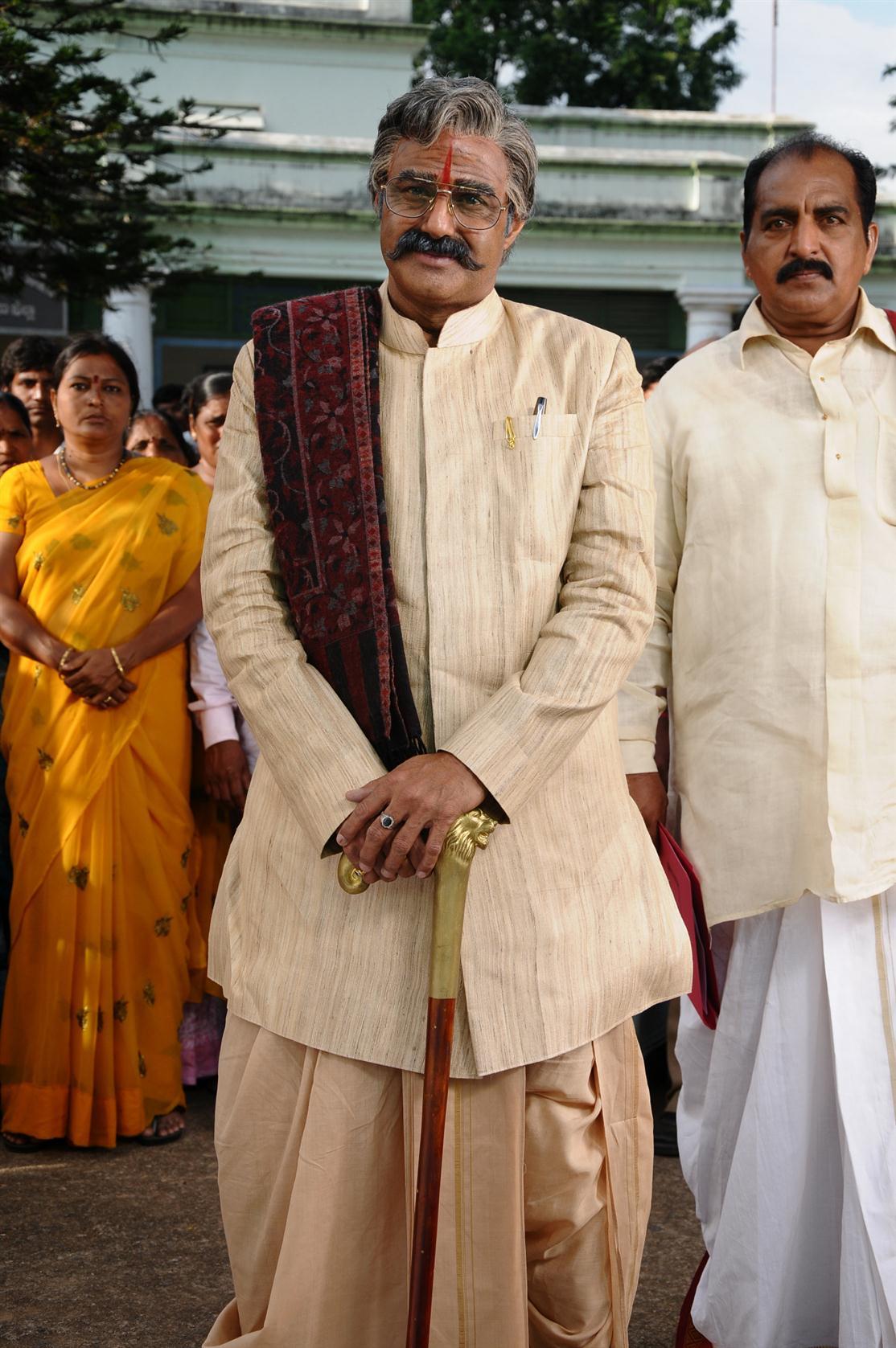 NBK's exclusive Adhinayakudu movie stills | Picture 102662